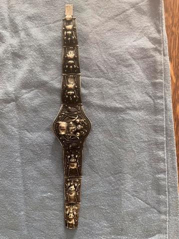 Djokja- Zilveren Armband beschikbaar voor biedingen