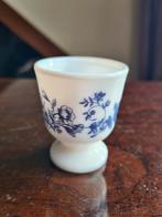 Arcopal Eierdopje met Blauw Bloempatroon, Huis en Inrichting, Keuken | Servies, Ophalen
