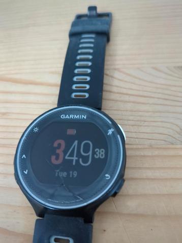 garmin forerunner 230  beschikbaar voor biedingen