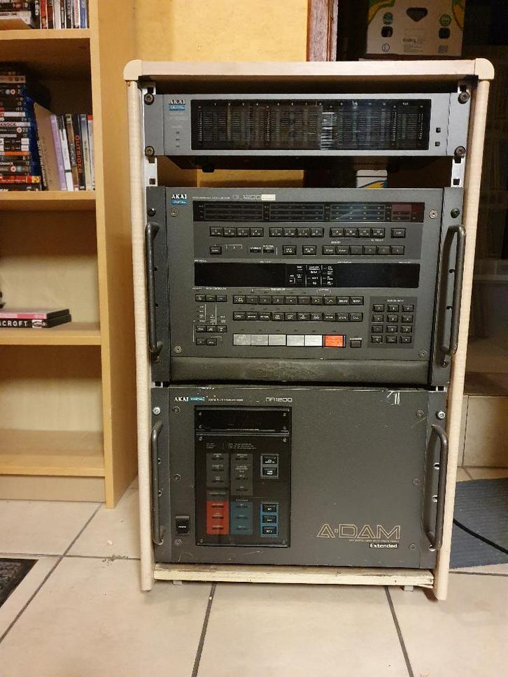 Akai Adam 12 sporen digitaal recorder + remote + meterbrug, Audio, Tv en Foto, Professionele Audio-, Tv- en Video-apparatuur, Audio