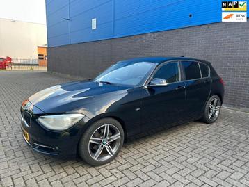 BMW 1-serie 116i Business+ | 5-Deurs | Grote Navi | sport li beschikbaar voor biedingen
