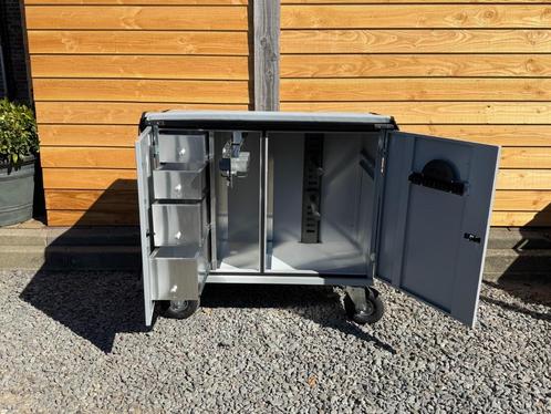 MVV CONCOURSKAST MODEL L |  ZADELKAST | WEDSTRIJDKAST, Dieren en Toebehoren, Paarden en Pony's | Overige Paardenspullen, Nieuw