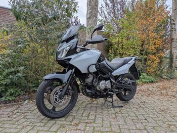 Nette Suzuki V-Strom 650 beschikbaar voor biedingen