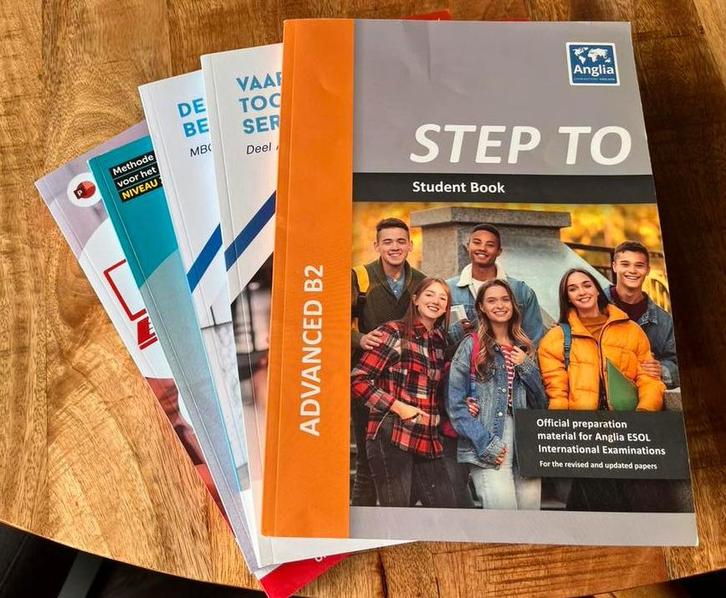 MBO international marketing & communication, Boeken, Schoolboeken, Zo goed als nieuw, Nederlands, Overige niveaus, Ophalen of Verzenden