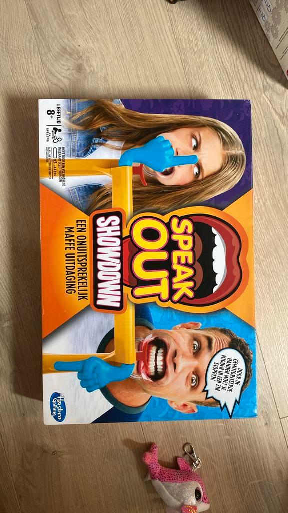 Speak out showdown spel, Hobby en Vrije tijd, Gezelschapsspellen | Kaartspellen, Zo goed als nieuw, Vijf spelers of meer, Ophalen of Verzenden