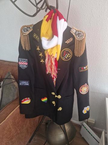 Verschillende carnavalsjassen kiel carnaval alle maten!! beschikbaar voor biedingen