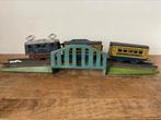 Vintage treinset met brug en metalen tunnel, Ophalen of Verzenden, Gebruikt, Treinset, Overige merken