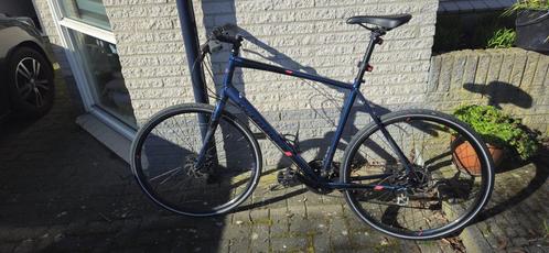 Sportbike specialized sirrus, Fietsen en Brommers, Fietsen | Racefietsen, Zo goed als nieuw, Overige merken, Meer dan 20 versnellingen
