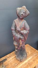 Betonnen beschilderd beeld van een Geisha. 76 cm, Tuin en Terras, Ophalen, Gebruikt, Steen