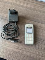 Nokia 1600 simlockvrij plus oplader, Ophalen of Verzenden, Zo goed als nieuw