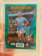 2023-2024 Panini Fifa score Erling Haaland /15 teal swirl 9, Verzamelen, Sportartikelen en Voetbal, Buitenlandse clubs, Spelerskaart