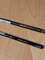 1 eyeliner v/h merk Catrice. 1 eyeliner v/h merk Essence, Ophalen of Verzenden, Nieuw, Zwart, Ogen