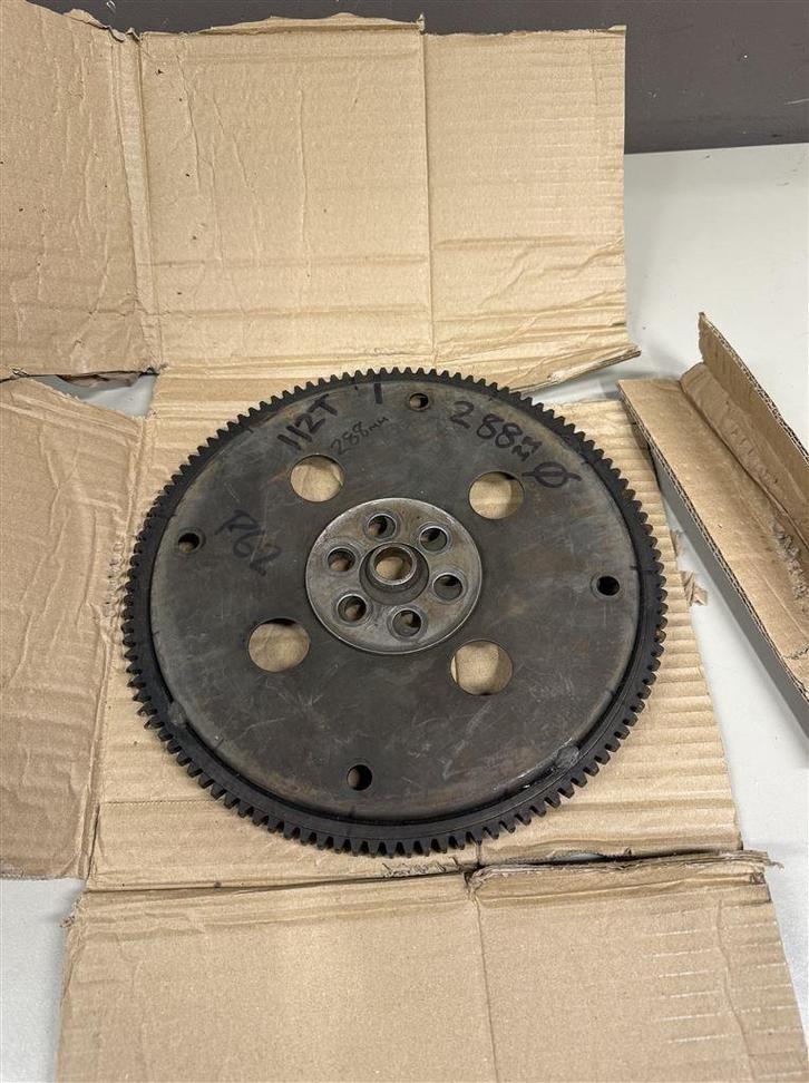 Mazda montrose 3n71b automatische versnellingsbak flexplaat, Auto diversen, Auto-accessoires, Zo goed als nieuw, Ophalen of Verzenden