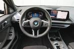 BMW 1 Serie 120 M Sport Automaat / Panoramadak / Sportstoele, Zwart, 156 pk, Wit, Bedrijf