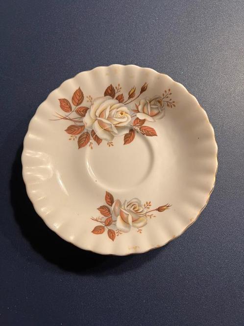 Richmond Rone China England schoteltje, Antiek en Kunst, Antiek | Schalen, Ophalen of Verzenden