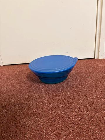 Tupperware Bak met Deksel - Blauw beschikbaar voor biedingen