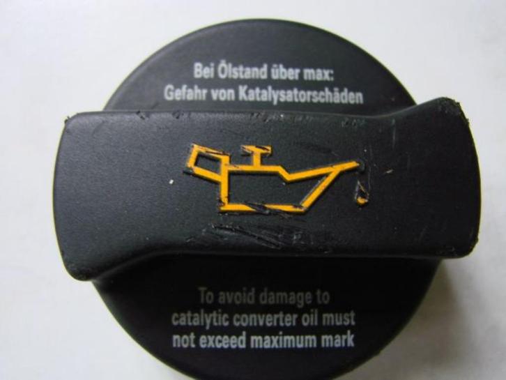 olievuldop VOLKSWAGEN / AUDI, Auto-onderdelen, Motor en Toebehoren, Volkswagen, Gebruikt, Ophalen of Verzenden