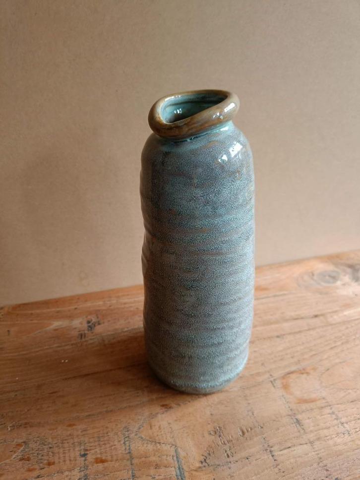 Vaas PTMD collection, Huis en Inrichting, Woonaccessoires | Vazen, Zo goed als nieuw, Blauw, Minder dan 50 cm, Aardewerk of Porselein