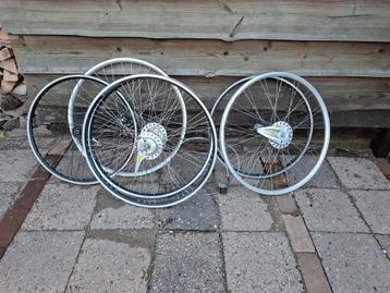 28inch fietswielen achterwielen diverse beschikbaar voor biedingen