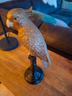 Beeldje  kaketoe  35 cm hoog.materiaal kunstof, Ophalen of Verzenden