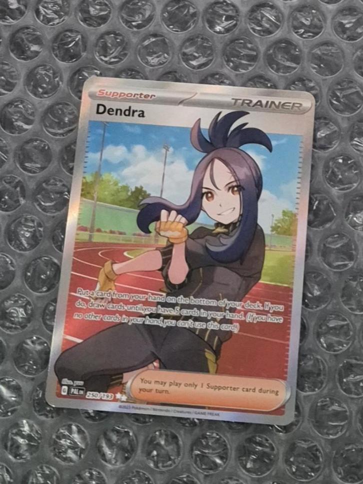 Full Art Dendra 250/193 Paldea Evolved Scarlet & Violet PAL, Hobby en Vrije tijd, Verzamelkaartspellen | Pokémon, Zo goed als nieuw