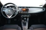 Alfa Romeo Giulietta 2.0 JTDm Distinctive Led Navi Priv/Glas, Euro 5, Stof, Zwart, 4 cilinders