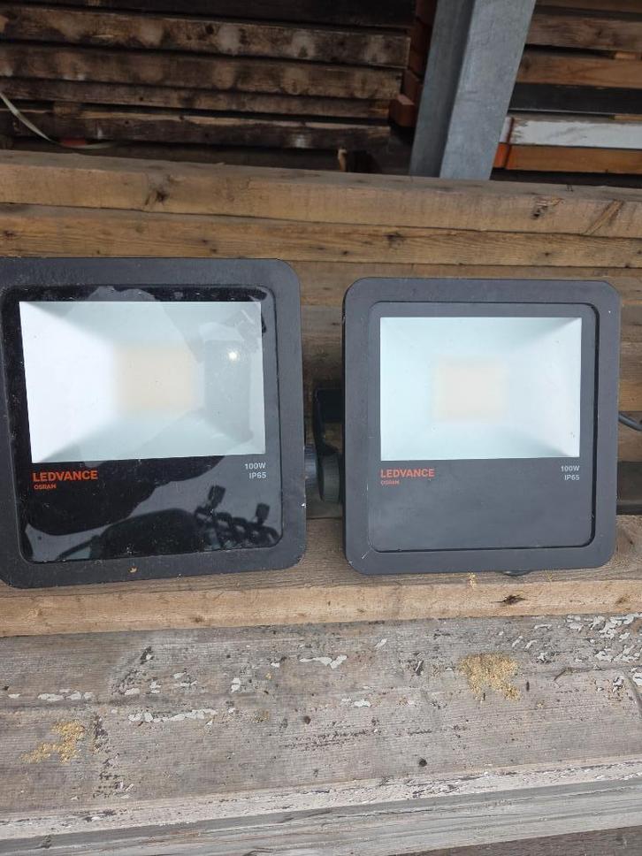 ledschijnwerper led verlichting ( 264 ), Doe-het-zelf en Verbouw, Bouwverlichting, Gebruikt, Lamp met armatuur, 50 tot 200 watt