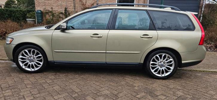 Volvo V50 1.8 cruise control, trekhaak, parkeersensoren, Auto's, Volvo, Particulier, V50, Airbags, Airconditioning, Alarm, Android Auto