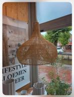 Mooie rotan lamp, rond 60 en hoog 60, Ophalen, Zo goed als nieuw, 50 tot 75 cm