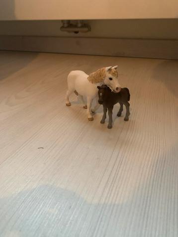 Schleich pony + veulen 42423 beschikbaar voor biedingen