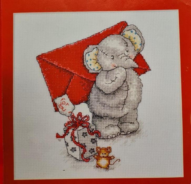 Elliot de olifant met Kerst post en muis borduurpatroon, Hobby en Vrije tijd, Borduren en Borduurmachines, Nieuw, Patroon, Handborduren