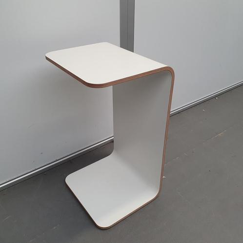 HAY Design multiplex witte bijzettafel / laptoptafel - 75x4, Huis en Inrichting, Tafels | Bijzettafels, Gebruikt