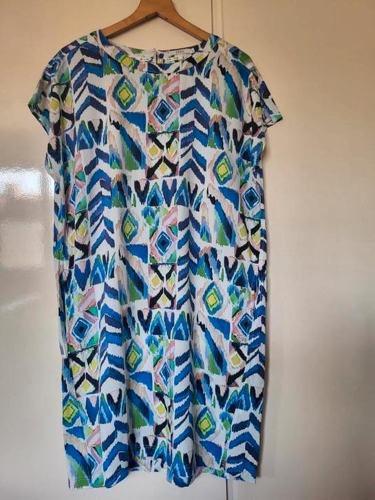 MOOIE CECIL JURK...VALT RUIM, Kleding | Dames, Jurken, Zo goed als nieuw, Maat 46/48 (XL) of groter, Overige kleuren, Onder de knie