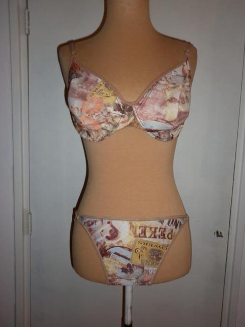 Bh setje 85D slip maat large , Kleding | Dames, Ondergoed en Lingerie, Setje, Overige kleuren, Verzenden
