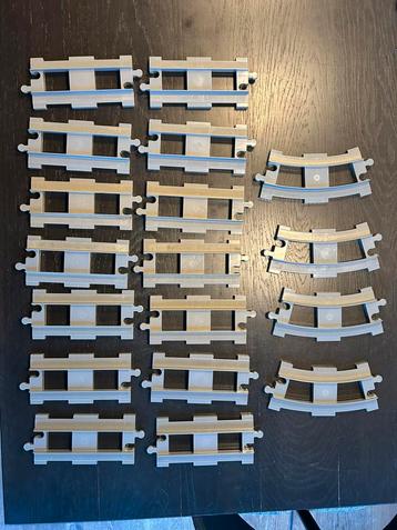 Duplo rails, wissels en slagbomen beschikbaar voor biedingen