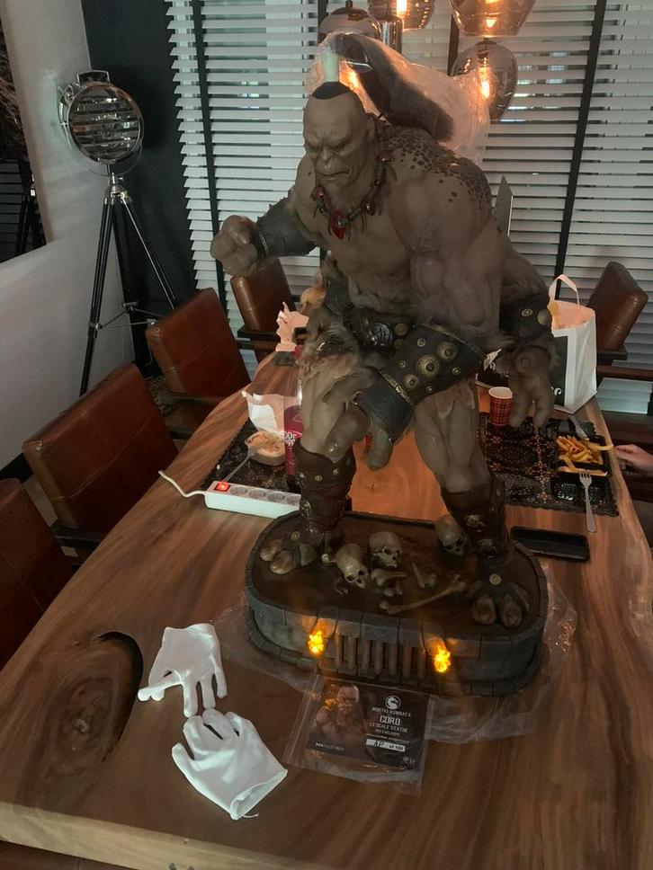 Mortal kombat Goro 1:3 statue ARTIST PROOF versie sideshow, Verzamelen, Beelden en Beeldjes, Nieuw, Fantasy, Ophalen of Verzenden