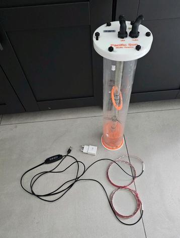 Media reactor + LED light + adaptor (DIY cheato reactor) beschikbaar voor biedingen