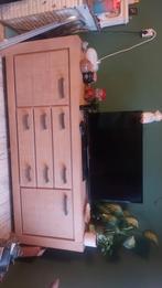 Tv meubel in goede staat, Gebruikt, Met deur(en), 150 tot 200 cm, Ophalen of Verzenden