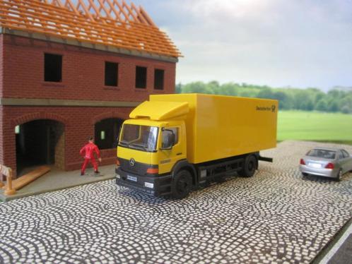Mercedes Benz Atego 1838 - Herpa Deutsche Post, Hobby en Vrije tijd, Modelauto's | 1:87, Gebruikt, Ophalen of Verzenden