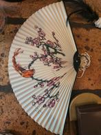 Vintage Chinese Vouwwaaier met Vogel en Bloesem, Ophalen