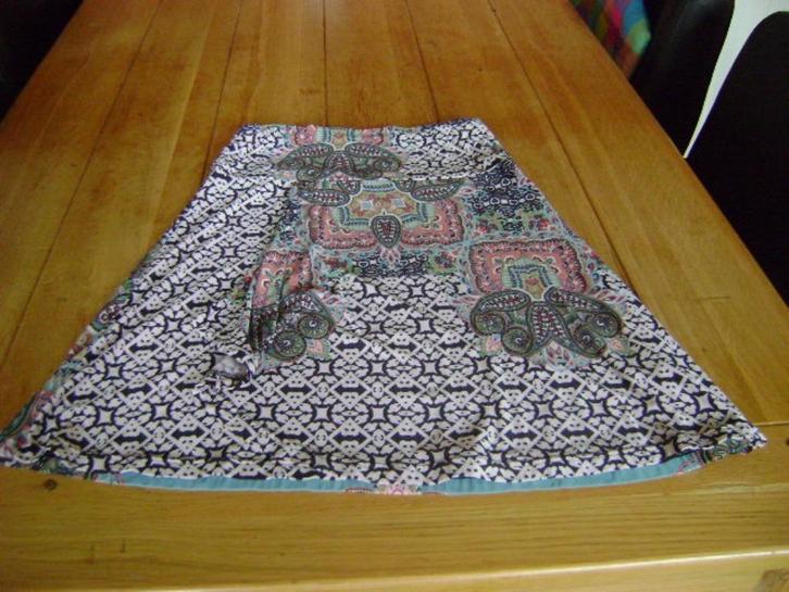 Leuk Tramontana rokje, maat S/M, Kleding | Dames, Rokken, Zo goed als nieuw, Maat 36 (S), Overige kleuren, Knielengte, Verzenden