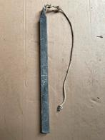 2 antieke zware contragewichten van ouderwetse schuiframen, Ophalen