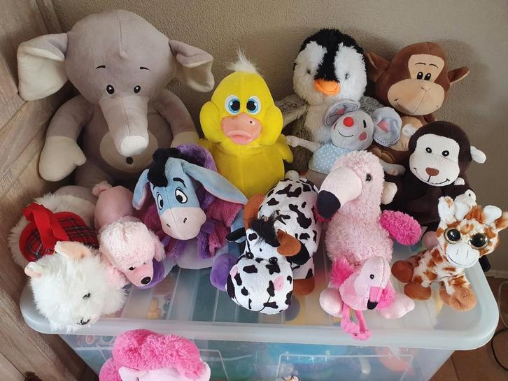 Grote verzameling knuffels - uit een Rookvrije omgeving, Kinderen en Baby's, Speelgoed | Knuffels en Pluche, Zo goed als nieuw