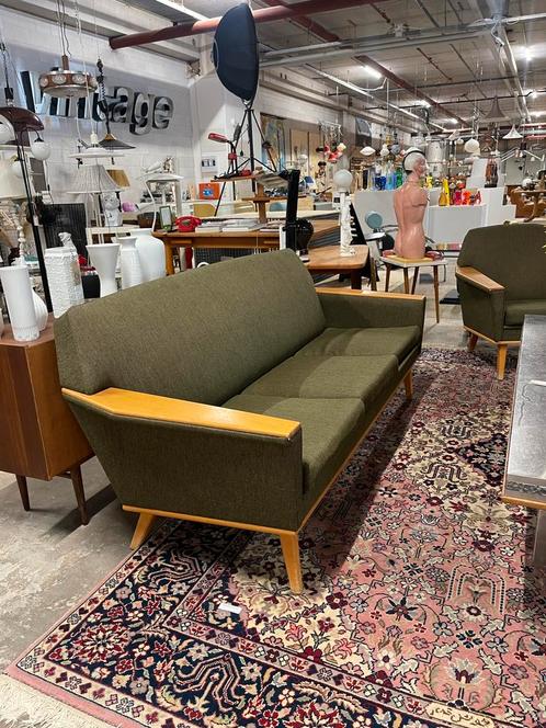 Deens bankstel, driezitter en fauteuil. Vintage groene bank, Huis en Inrichting, Banken | Sofa's en Chaises Longues, Gebruikt