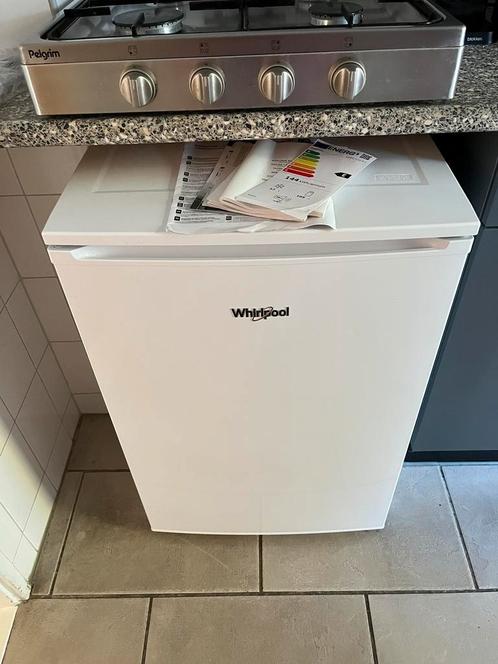 Whirlpool koelkast tafelmodel met vriesvak + garantieboekjes, Witgoed en Apparatuur, Koelkasten en IJskasten, Zo goed als nieuw