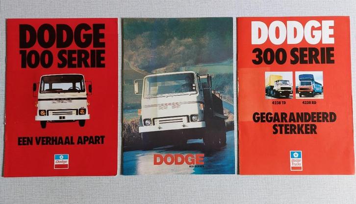 3 x DODGE Trucks - 100 & 300 Series - Chrysler international, Boeken, Catalogussen en Folders, Zo goed als nieuw, Folder, Ophalen of Verzenden