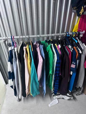 Grote partij originele vintage merkkleding – 400+ stuks beschikbaar voor biedingen