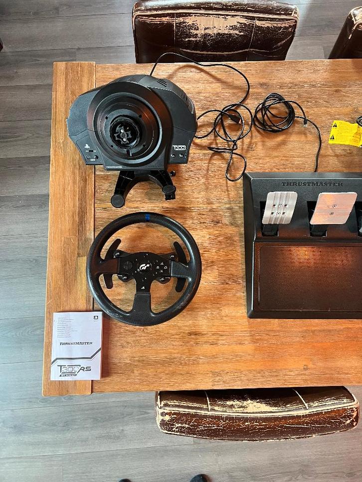 Thrustmaster T300RS stuur + pedalen, Computers en Software, Joysticks, Gebruikt, Ophalen of Verzenden