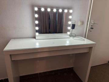 Makeup tafel + spiegel te koop!