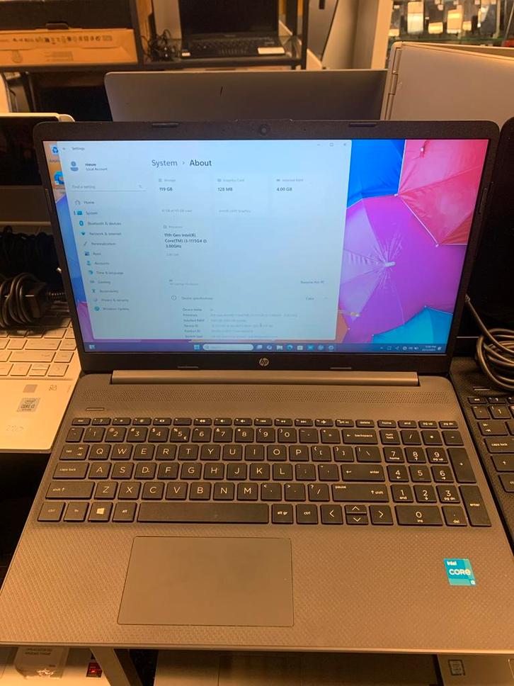 HP Laptop 15s, Computers en Software, Windows Laptops, Zo goed als nieuw, 15 inch, SSD, 2 tot 3 Ghz, 4 GB, Qwerty, Verzenden